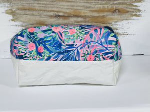 
            
                Load image into Gallery viewer, Main Sail Bright Floral Recycled Sail Tote Bag
            
        