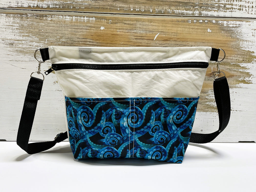 Octopus Women's Crossbody Bag