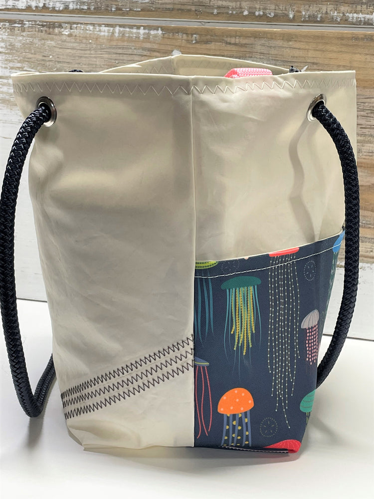 
            
                Load image into Gallery viewer, Main Sail Jellyfish Recycled Sail Tote
            
        